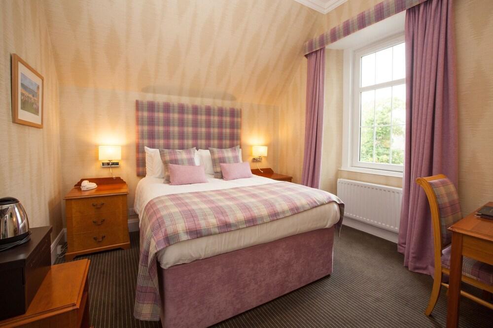 Old Manor Hotel Lundin Links Екстер'єр фото