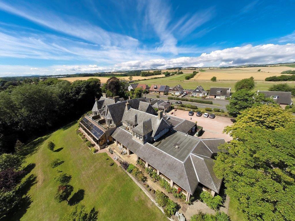 Old Manor Hotel Lundin Links Екстер'єр фото