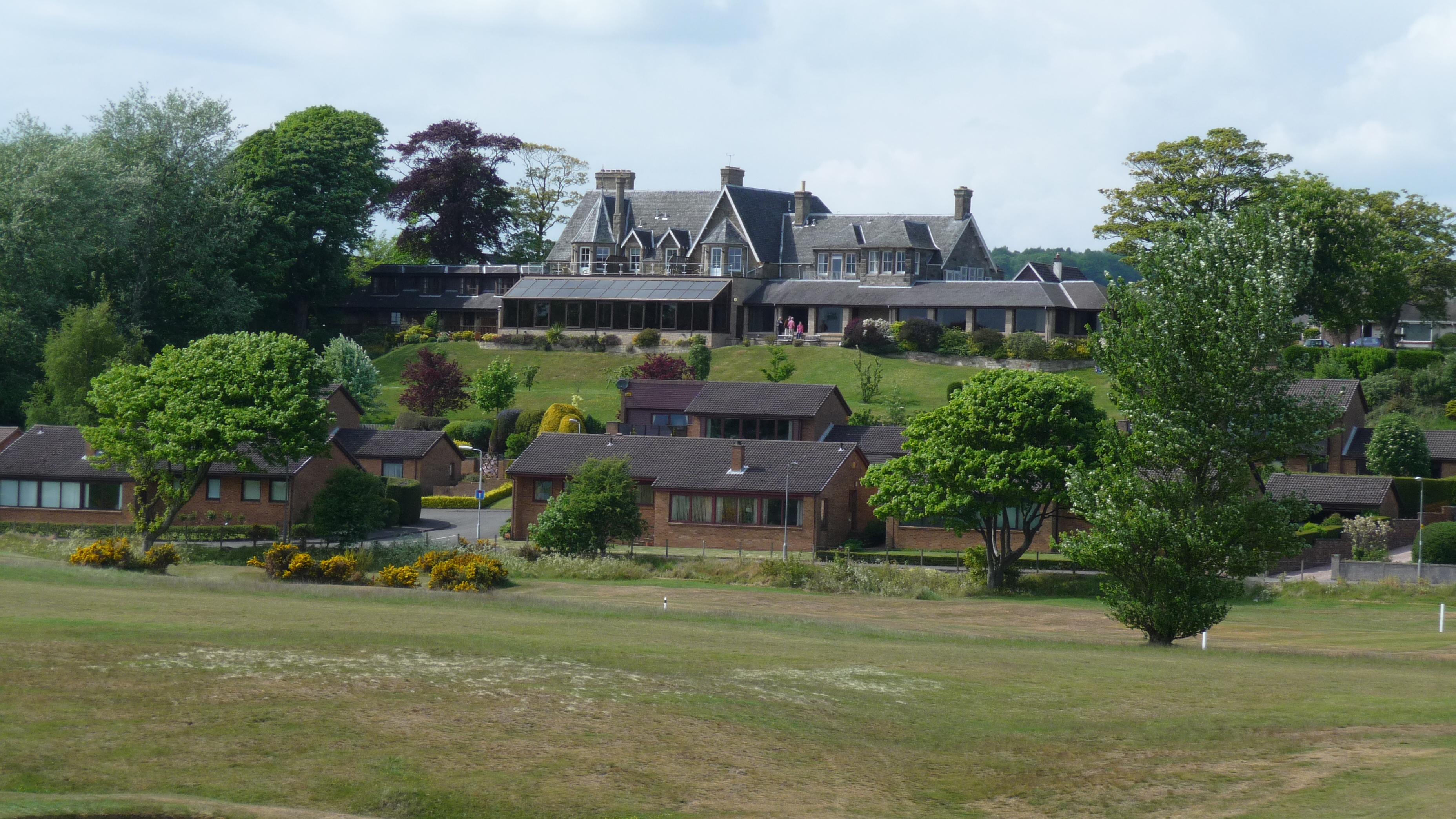 Old Manor Hotel Lundin Links Екстер'єр фото