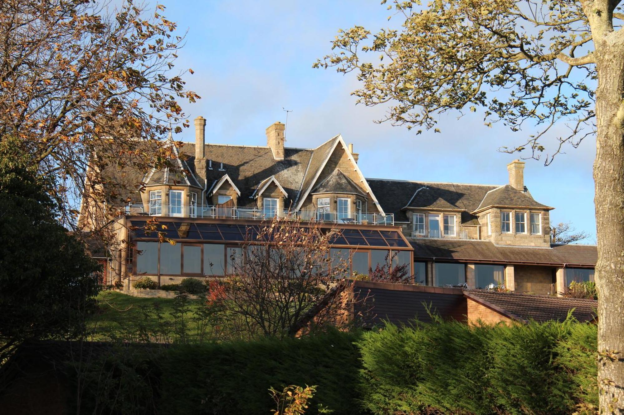 Old Manor Hotel Lundin Links Екстер'єр фото