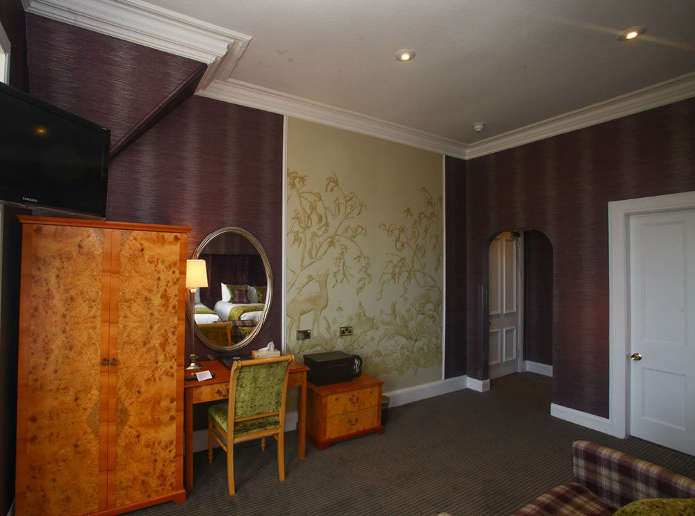 Old Manor Hotel Lundin Links Екстер'єр фото