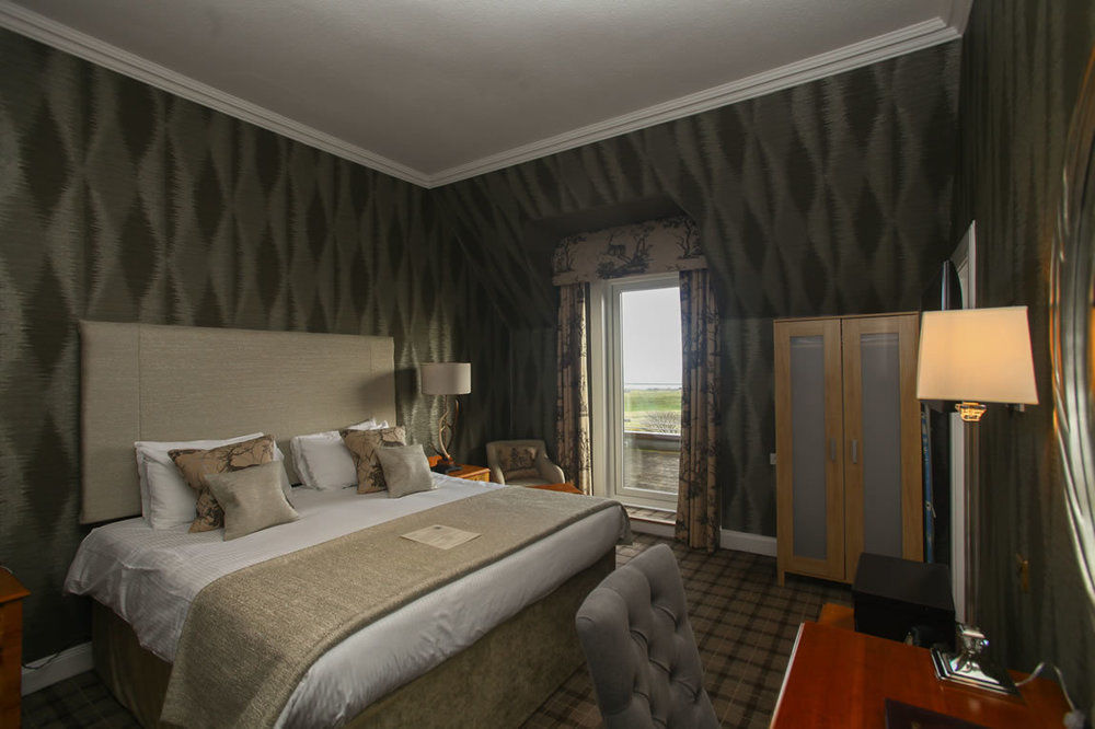 Old Manor Hotel Lundin Links Екстер'єр фото